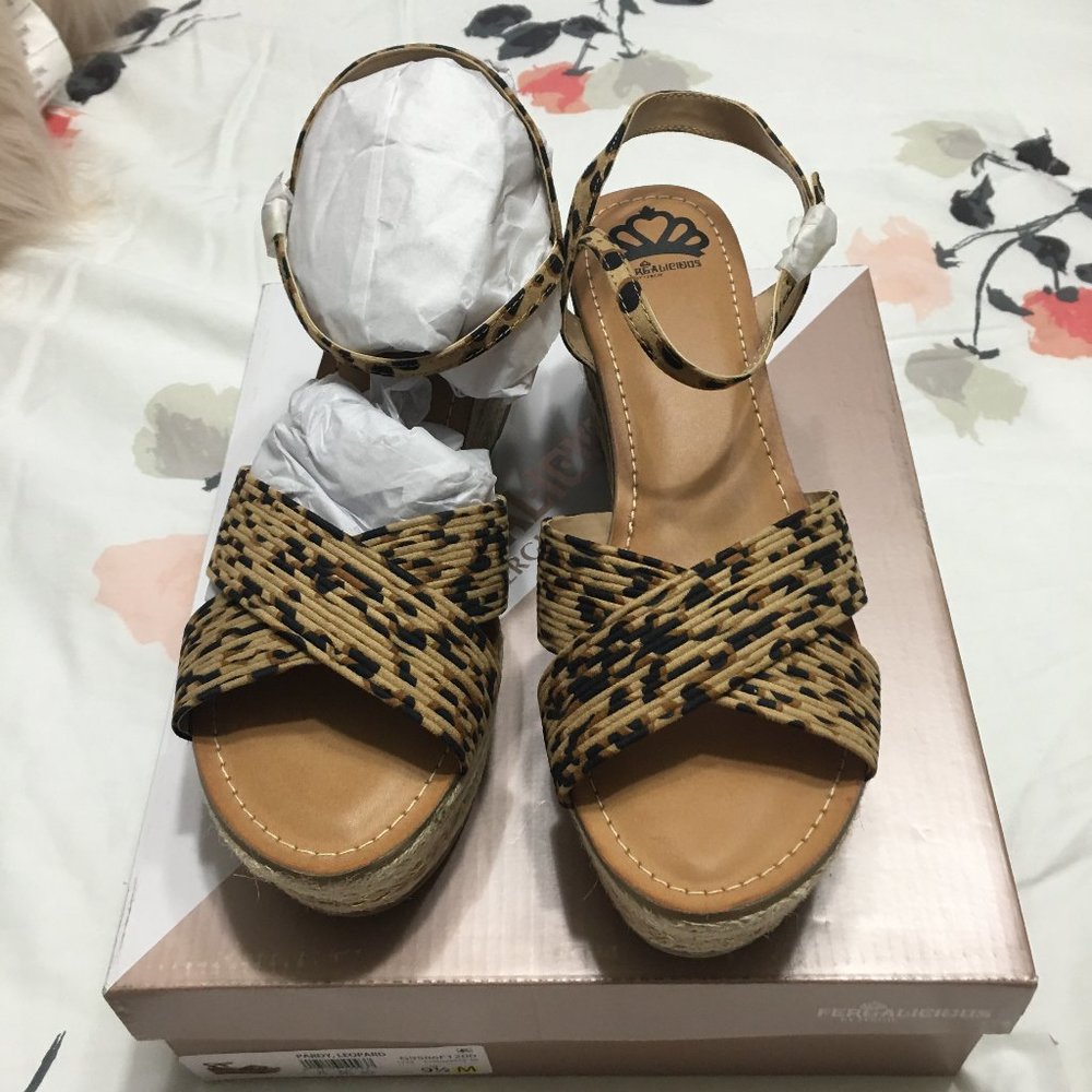 Fergie Pardy Ankle Strap Sandal - Leopard - NIB - Picture 4 of 11